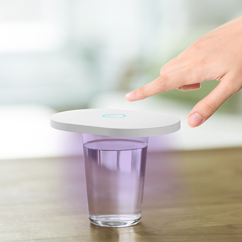 Folding UV sterilizer